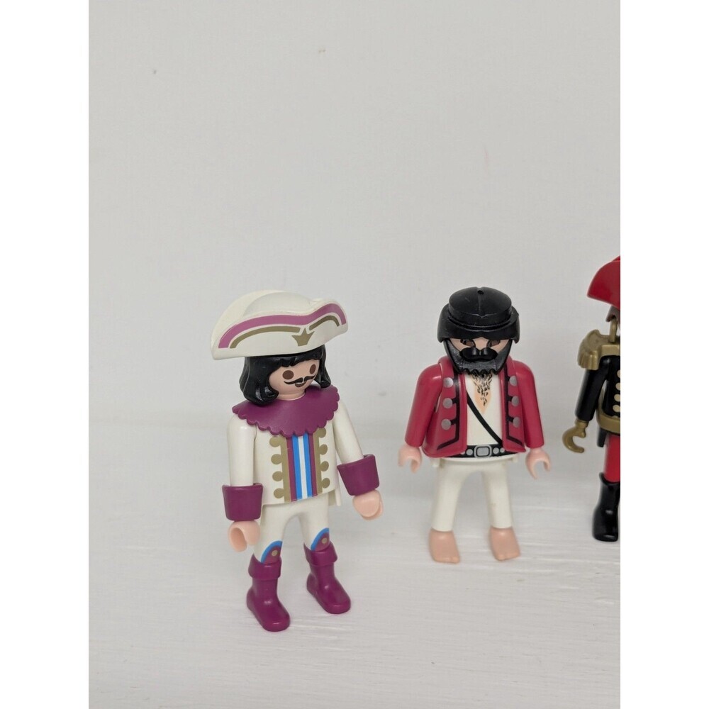 Playmobil PIRATE SHIP BOAT LOT 5 Figures Men Women Hats - Picture 2 of 5